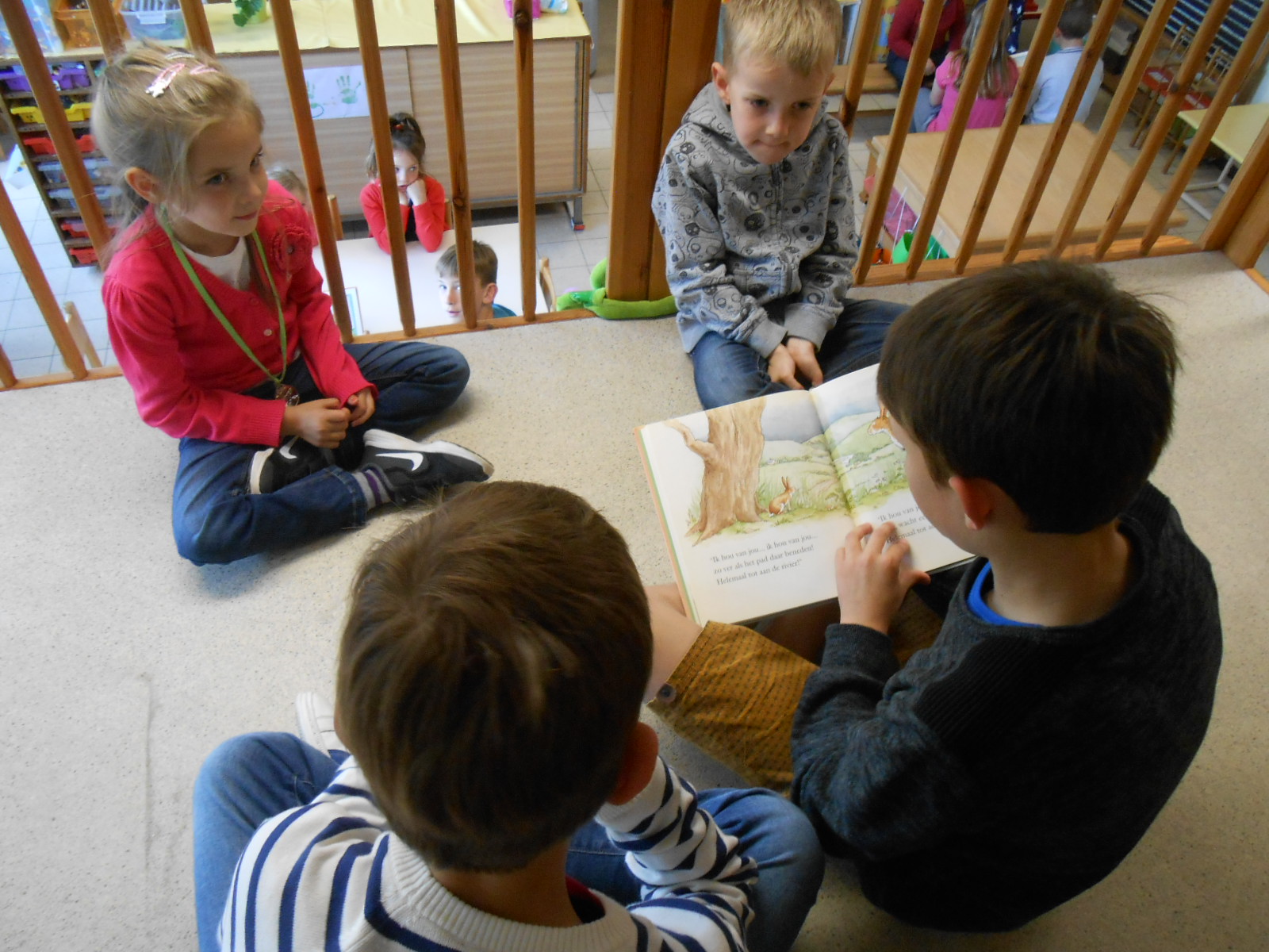 voorlezen in de kleuterschool